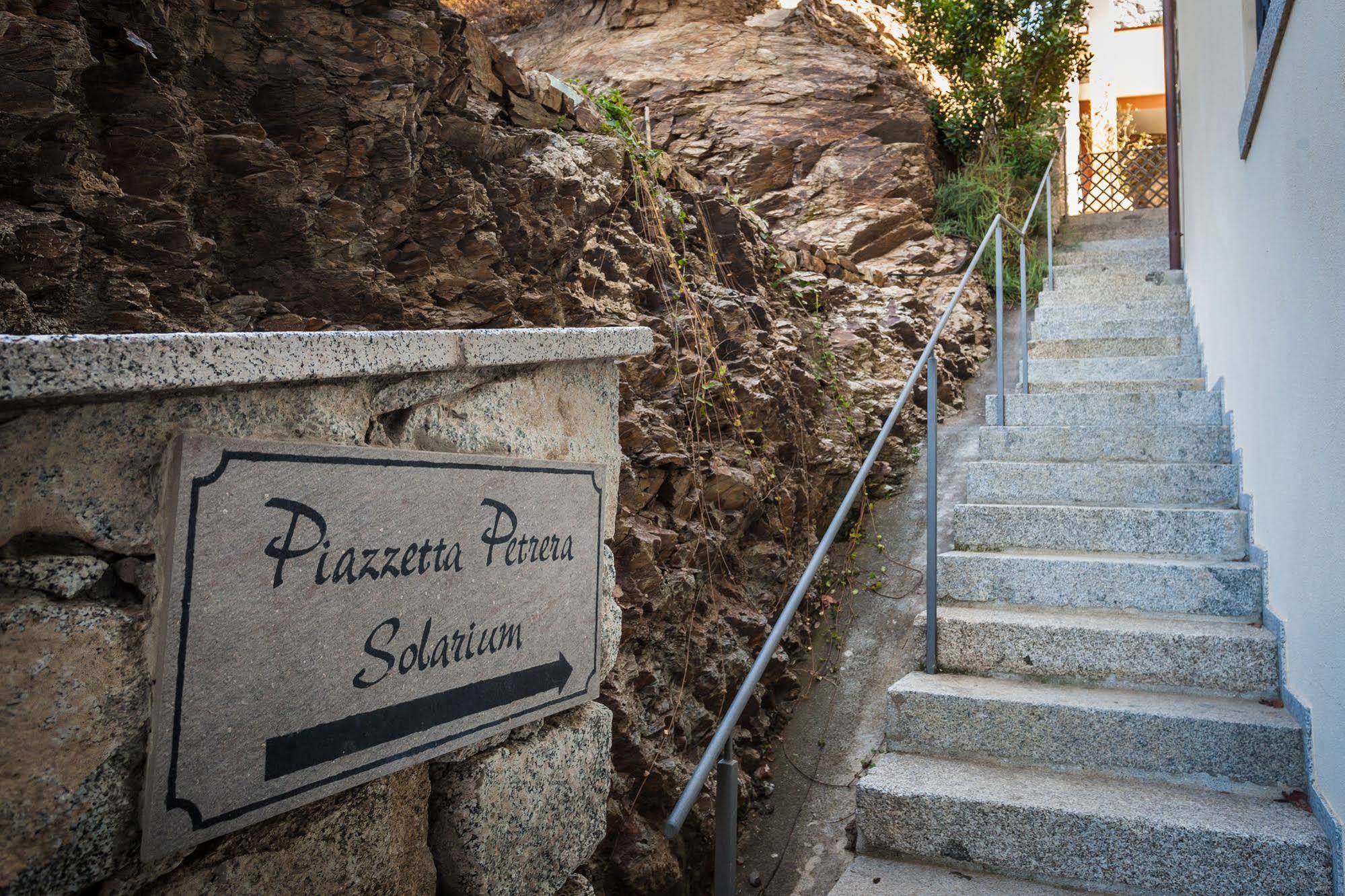 Residenza Petrera Aparthotel Muravera Eksteriør bilde